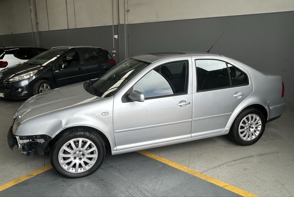 VW Bora 1.9 TDi Highline de 2000