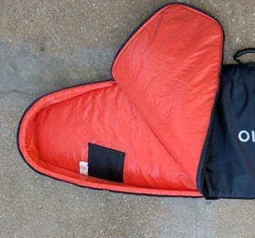 Capa de surf Olaian da Decathlon, tamanho 6’1” x 21 1/2”
