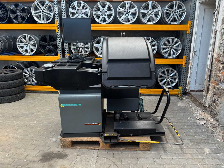Wyważarka do kół BEISSBARTH Microtec MT 885 ADP PNEUMATYCZNY DOCISK WINDA Laser Automatyczna!