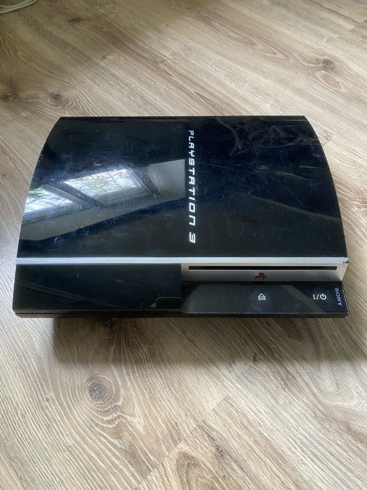 Продам playstation 3 fat на запчасти
