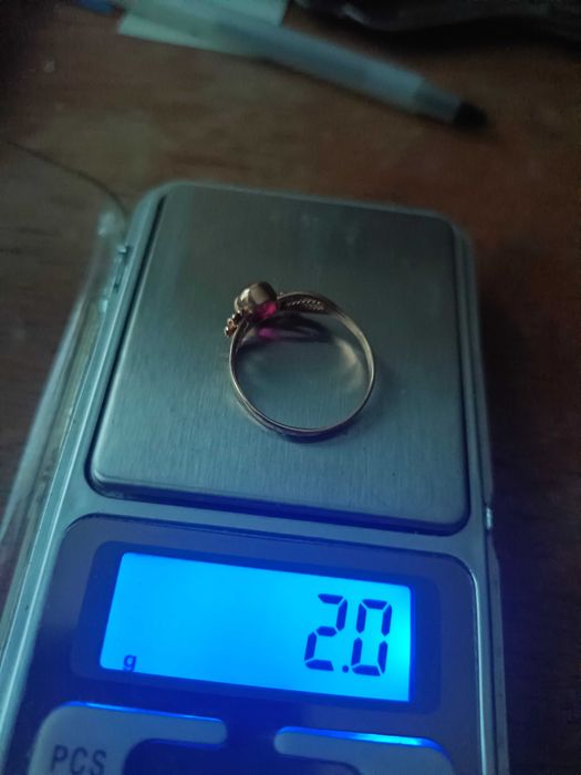 Złoty pierścionek rosyjski 2 g