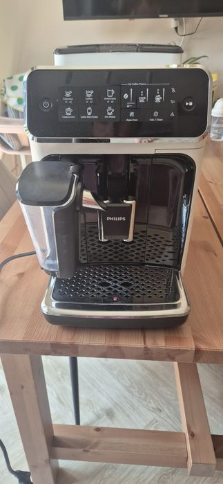 Philips LatteGo Premium EP3243/50