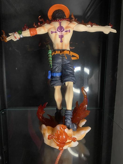 Figura One Piece Ace Punho de Fogo 27cm