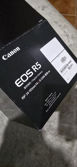 Vendo Canon r5 com 2 baterias