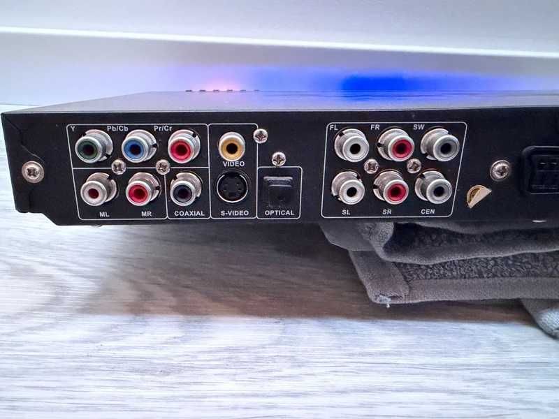 Leitor DVD / MP4 / USB / Cartões - i-Joy i-VisionDVD 1002 (Funcional)