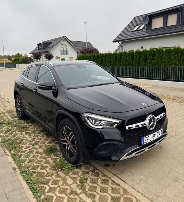 Mercedes-Benz GLA Duży MBUX Niski przebieg CarPlay Android Auto