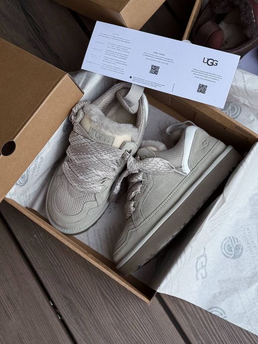 UGG Lowmel Sneaker Grey жіночі уггі ловмел сірі на овчині теплі зимові