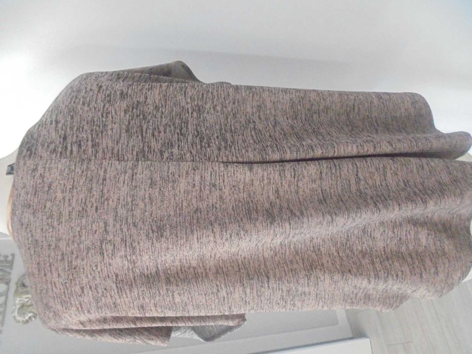 bluzka w roz50/52 biust / biodra do 126 cm dl 66 cmtyl 74 cm