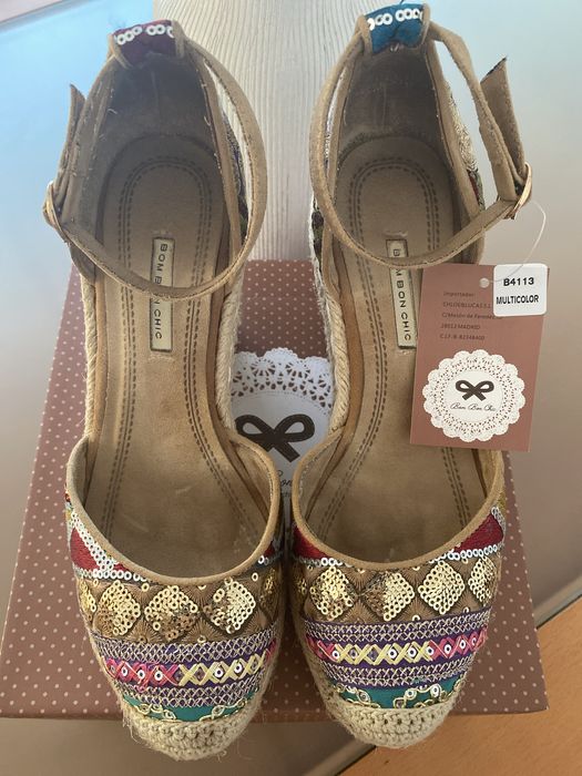 Sandálias Bom Bon Chic