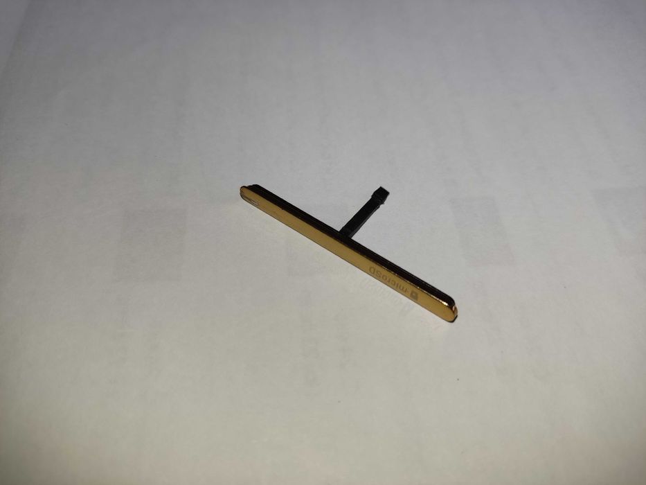 Заглушка Sony Xperia M5