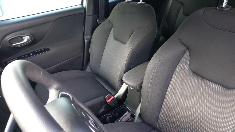 Авто Jeep Renegade