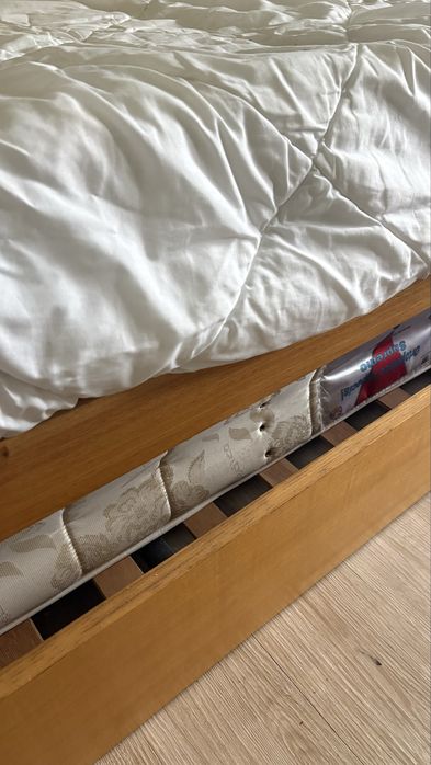 Cama de solteiro (dupla)