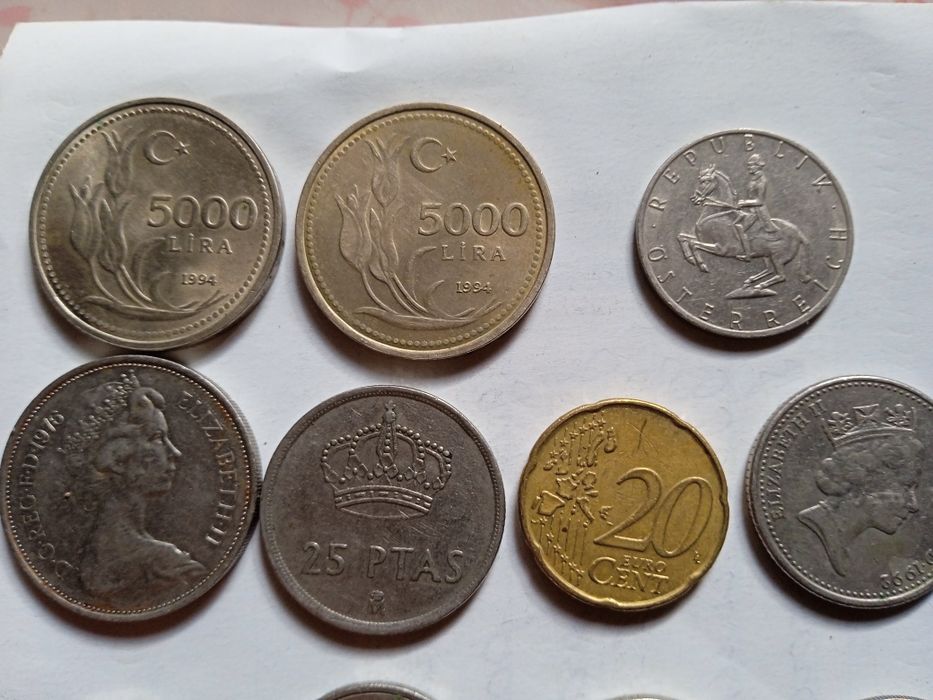 Продам монеты заграничные