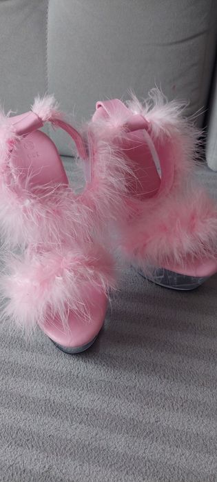 Sandałki szpilki z futerkiem pole dance exotic