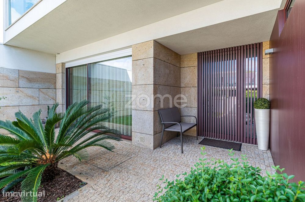 Moradia T5 em Palmeira, Braga