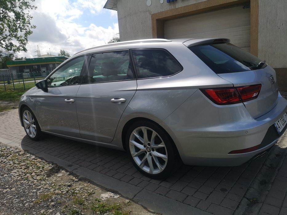 SEAT Leon 2017   FR 1.4 TSI  150 кс  автомат  малий пробіг 68500
