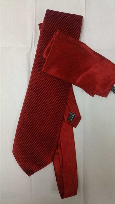 Галстук и носовой платок Vitaliano Pancalti , ребристый. шелк.