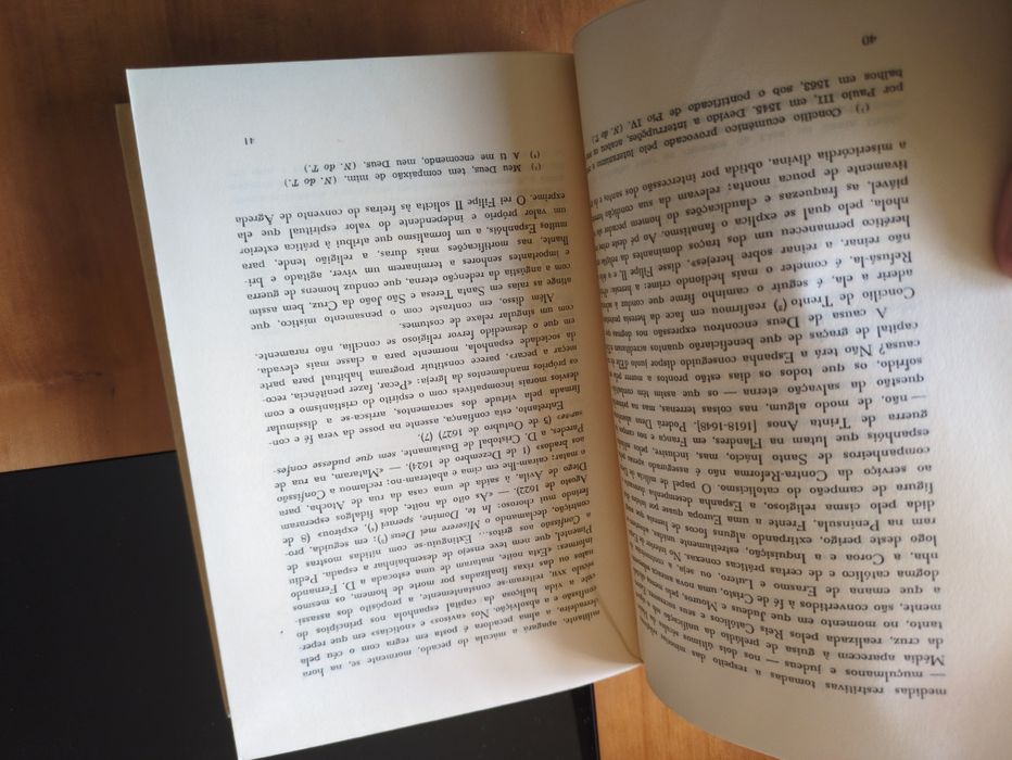 A Vida Quotidiana em Espanha no Século de Ouro de Marcelin Defourneaux