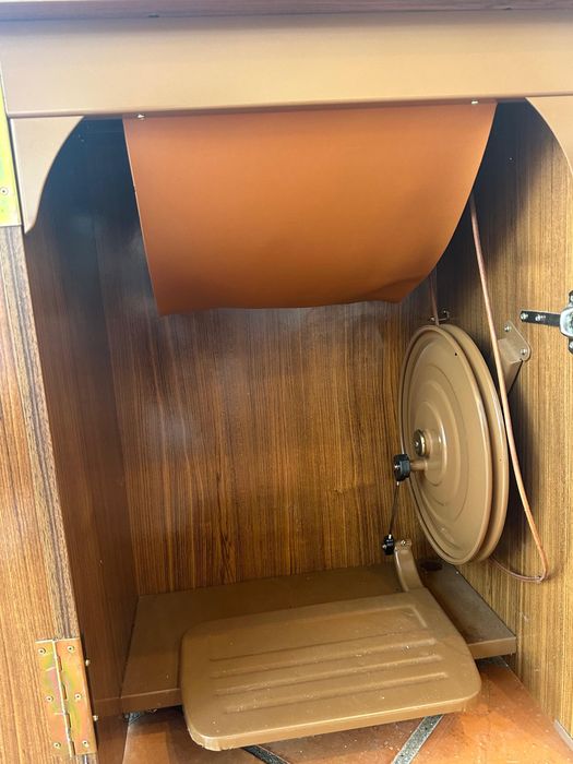 Máquina de costura singer