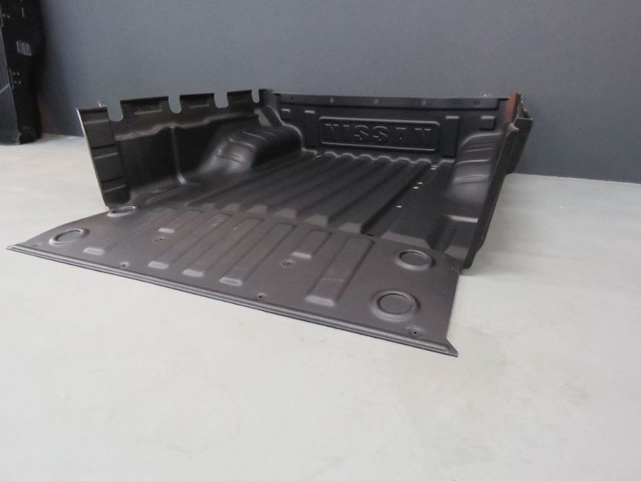 Fundo de caixa Nissan Navara D40 Cabine Dupla Sem Aba com Channel