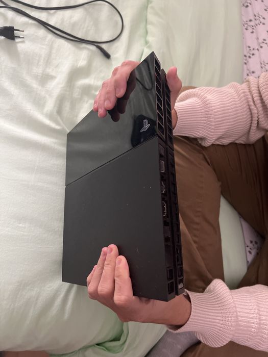 Playstation 4 preta