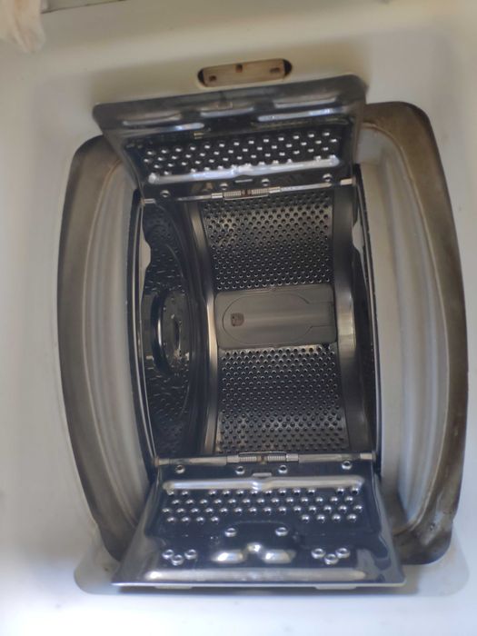 Пральна машина Zanussi ZWY 180 вузька вертикалка на запчастини