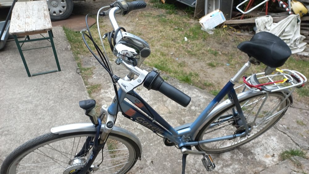 Rower trekingowy alu. Gazelle  na nexus 8