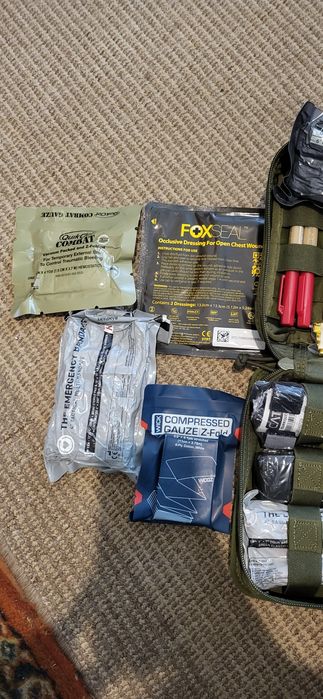 Продам аптечку  CAT