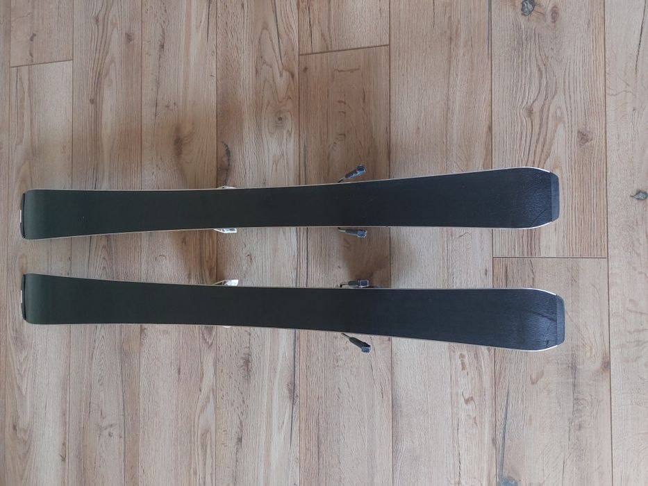 Atomic Cygnus 100 cm