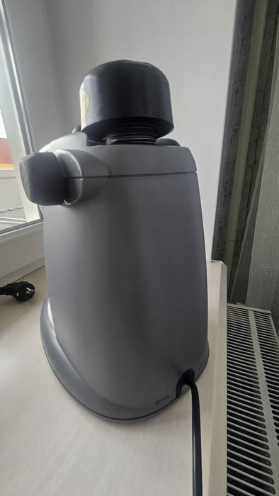 Кавова машинка, кавоварка еспресо Delonghi EC6, ріжкова (рожкова)