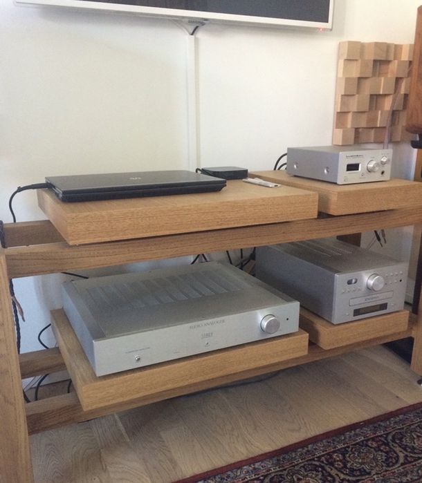 Stolik audio Kunst
