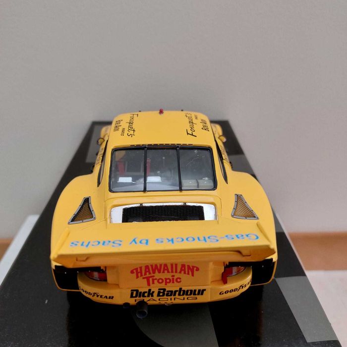 Miniatura Porsche 935 #71 Hawaiian Tropic Le Mans 1979 EXOTO 1:18