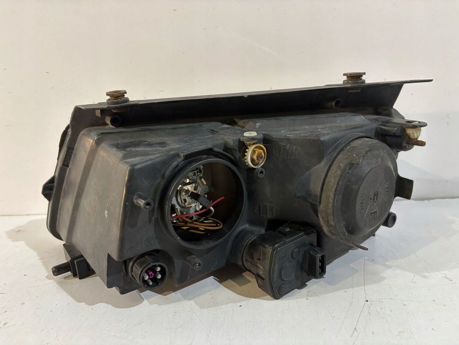 Volkswagen Passat B5 lampa prawa   17682