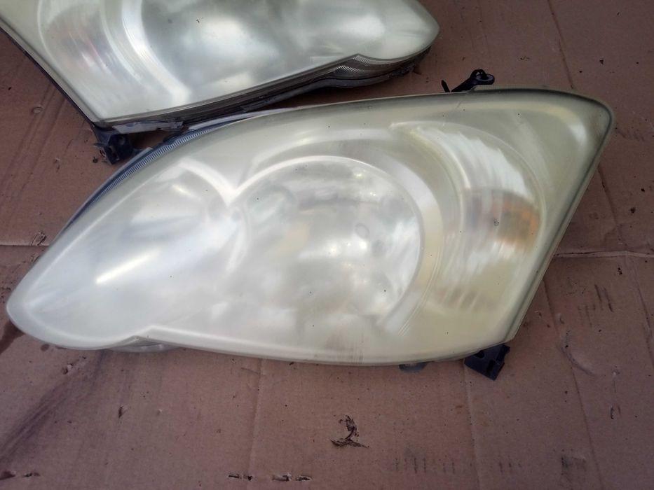 Toyota corolla e12 04-07 lift lampa prawa lewa przód HB europa