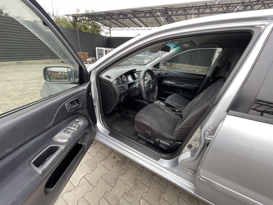 Mitsubishi Lancer 2007 Автомат газ