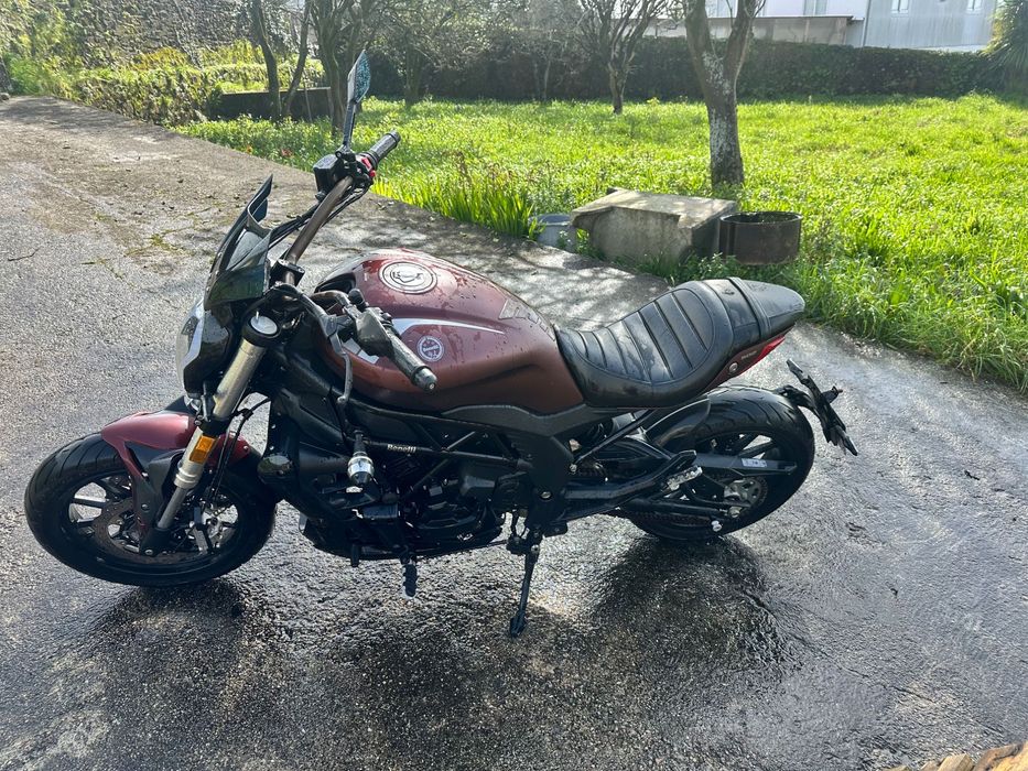 Moto Benelli 502C