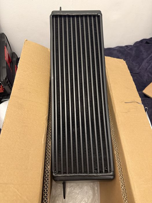 Intercooler BMW e90 e91 e92 e93 e60 e61