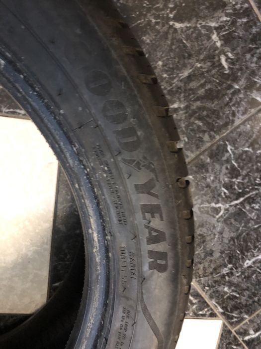 225/50/18 goodyear vector4seasons