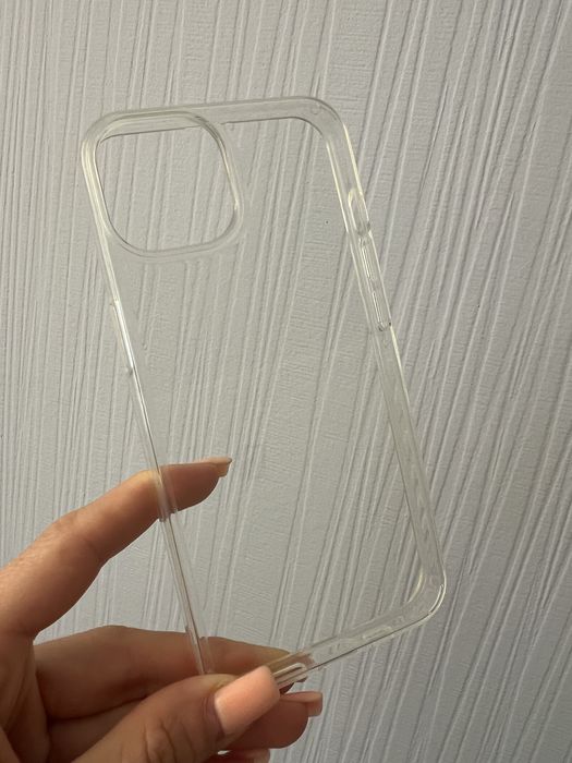 Чохол на iPhone 13