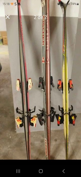 3 Pares de Skys com bastões