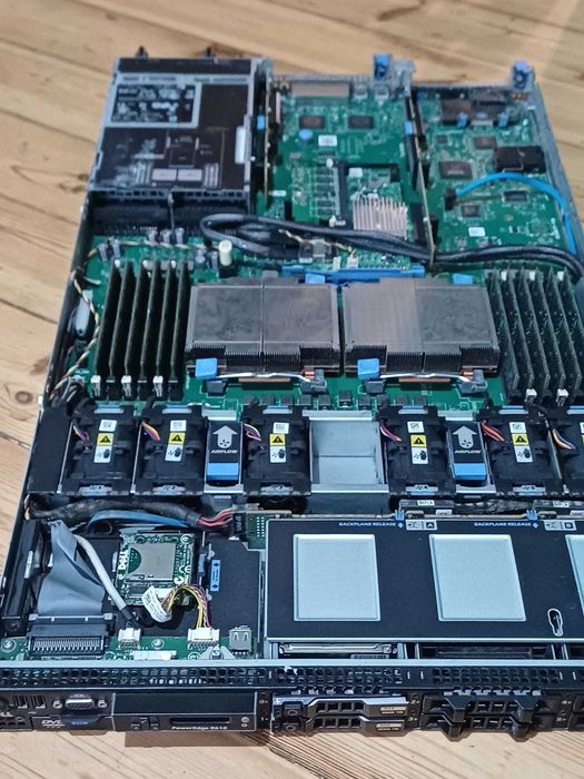 Serwer Dell PowerEdge R610 — 1U Rack, 2x Xeon, 96GB RAM ECC