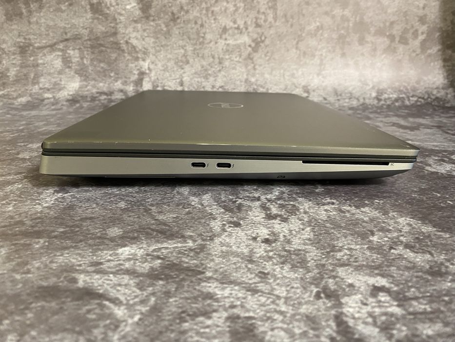 Dell Precision 7550 і7-10850H 32Gb 1Tb FHD 15,6” RTX3000 6Gb АКБ 0%