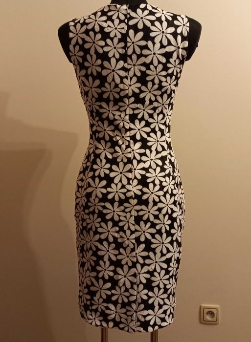 Sukienka black and white Monnari