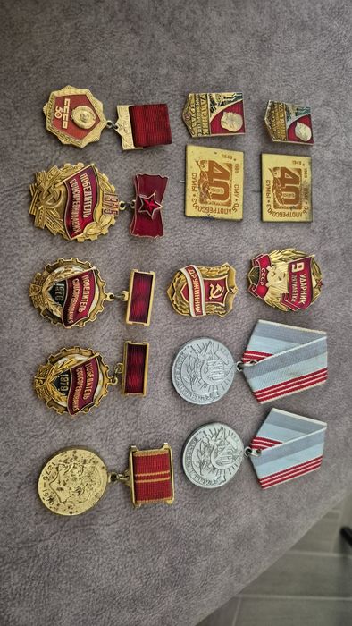 Продам знаки відзнак