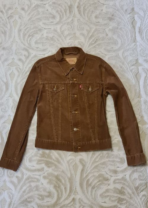 Вельветова жіноча  куртка Levi's