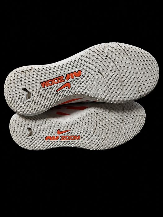 футзалки кросівки Nike Air 35 розмір