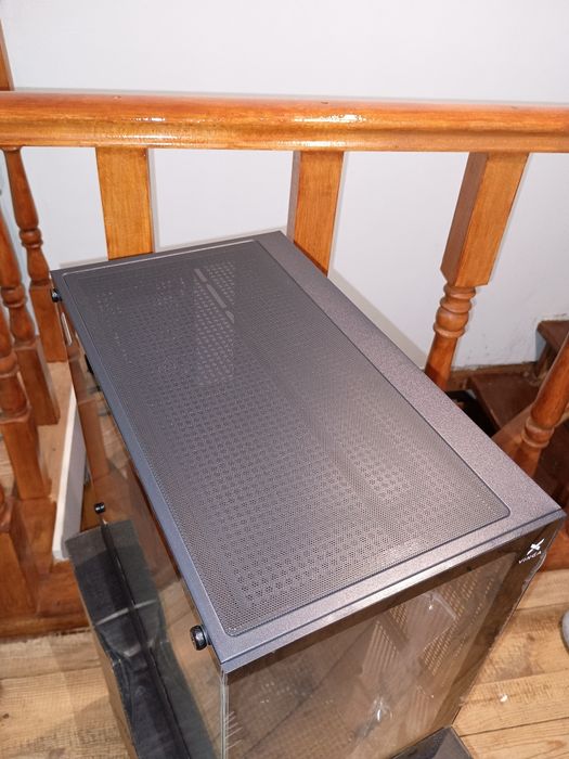 Комп'ютерний корпус Vinga