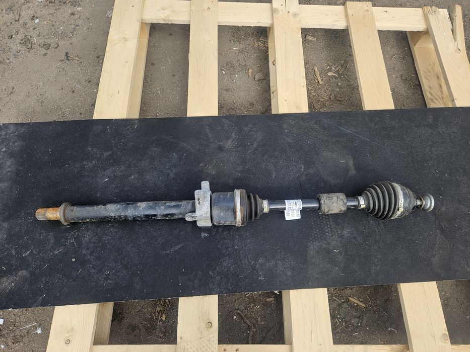 Półoś przednia prawa BMW 1 F40