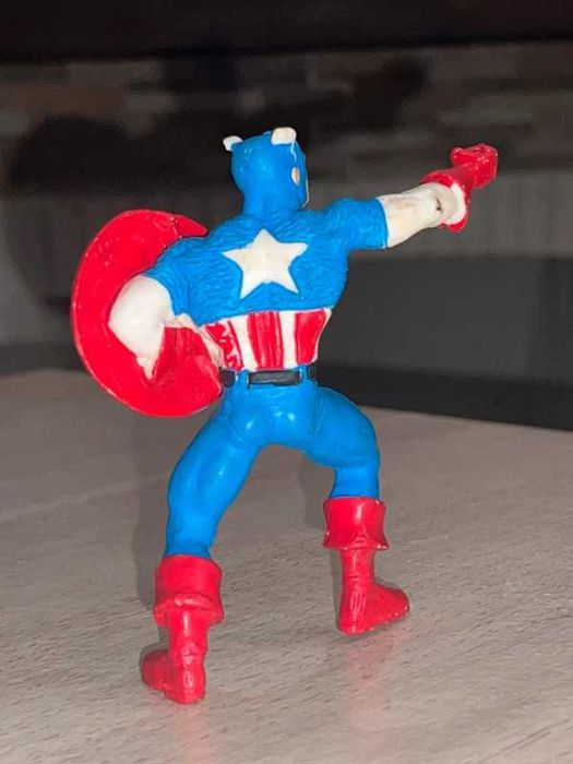 Captain America Flag Bearer - Figura de Ação Marvel (Yolanda)