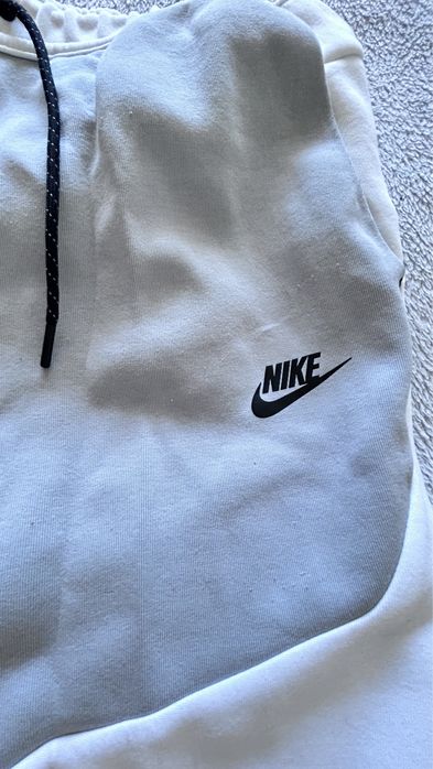 Nike białe spodnie dresowe